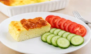 omlet-v-dukhovtsi-pukhkyi-snidanok-iakyi-hotuietsia-sam-i-pidkoriuie-vsiu-rodynu-1ce8