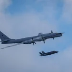 Російські Ту-142 шпигували біля авіаносця НАТО: F-35B на перехопленні