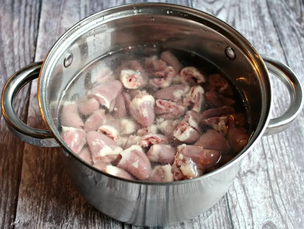 skilky-varyty-kuriachi-sertsia-tochnyi-chas-sekrety-nizhnosti-ta-retsepty-f065