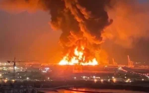 Вибухи та пожежа в порту Бандар-Аббас на півдні Ірану після атак США