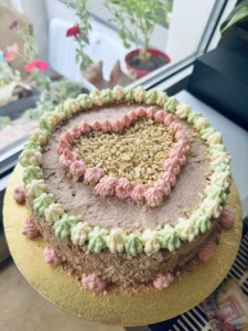kyivskyi-tort-retsept-po-hostu-klasyka-z-khrustkymy-korzhamy-5ee5